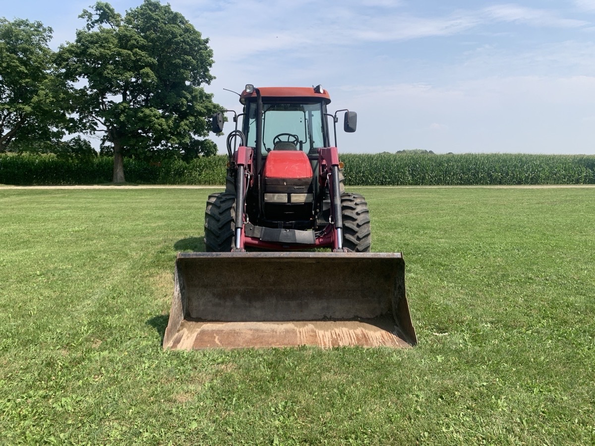 2011 Case IH Farmall 95 Image 8
