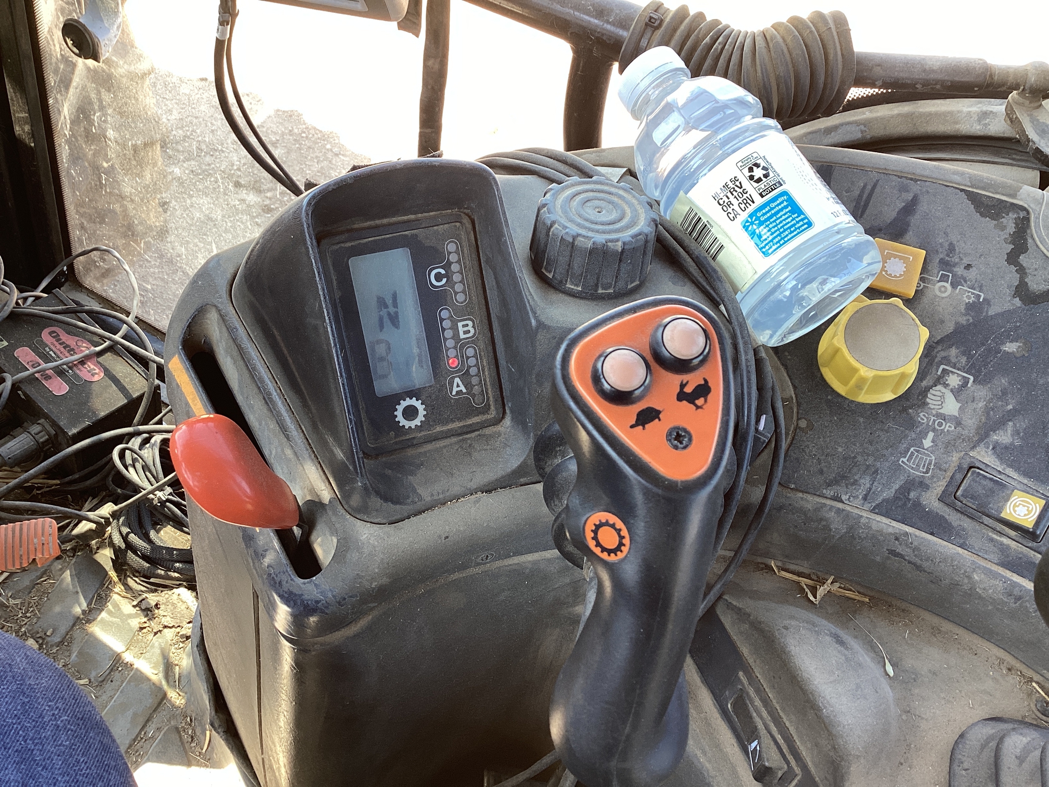1997 New Holland 8360 Image 5