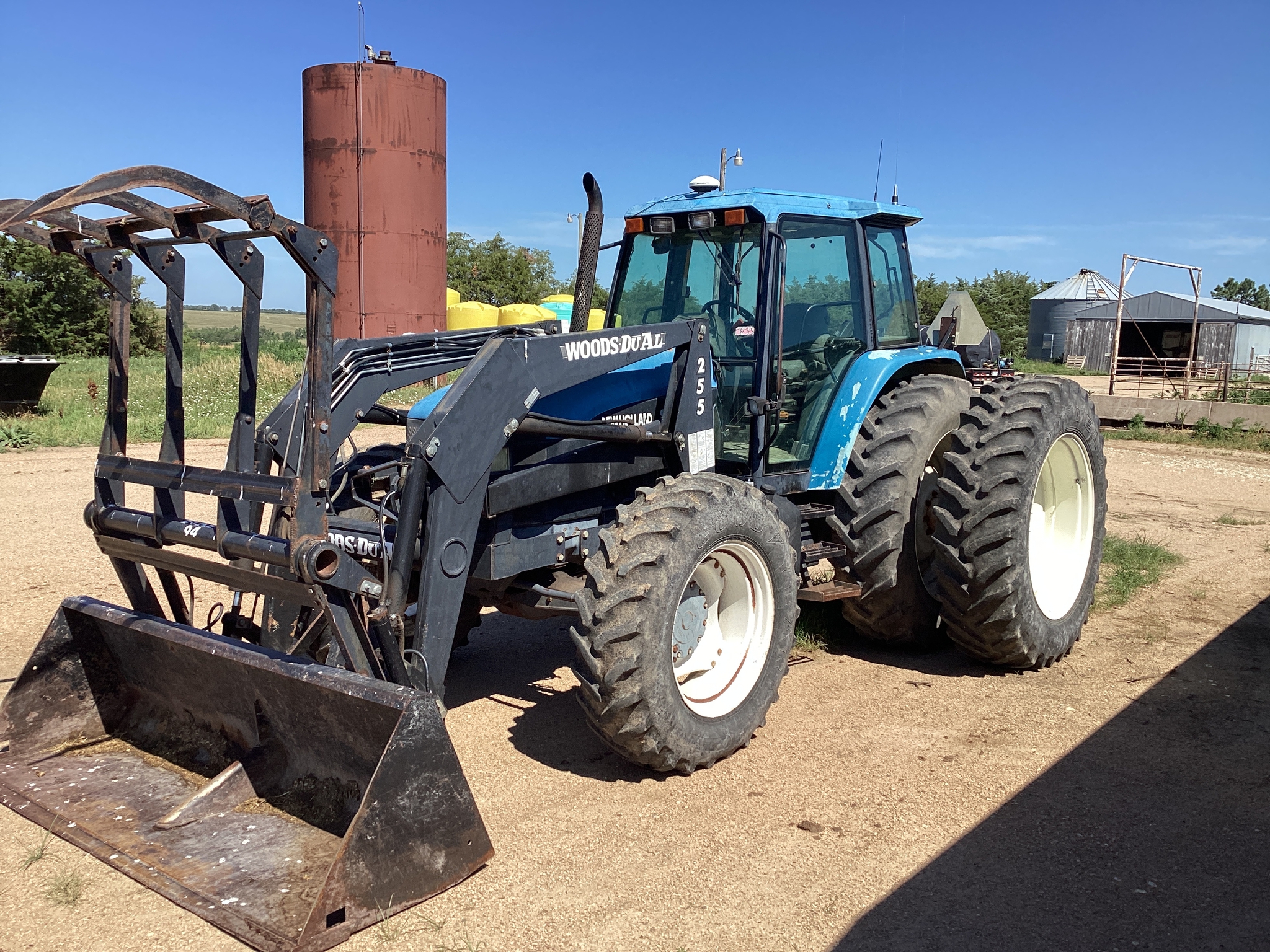 1997 New Holland 8360 Image 1