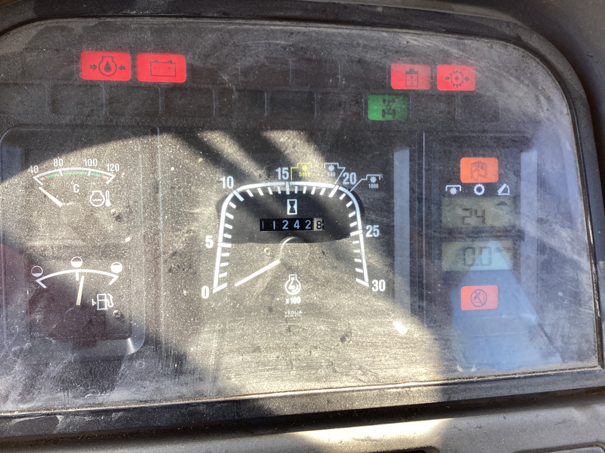1997 New Holland 8360 Image 13
