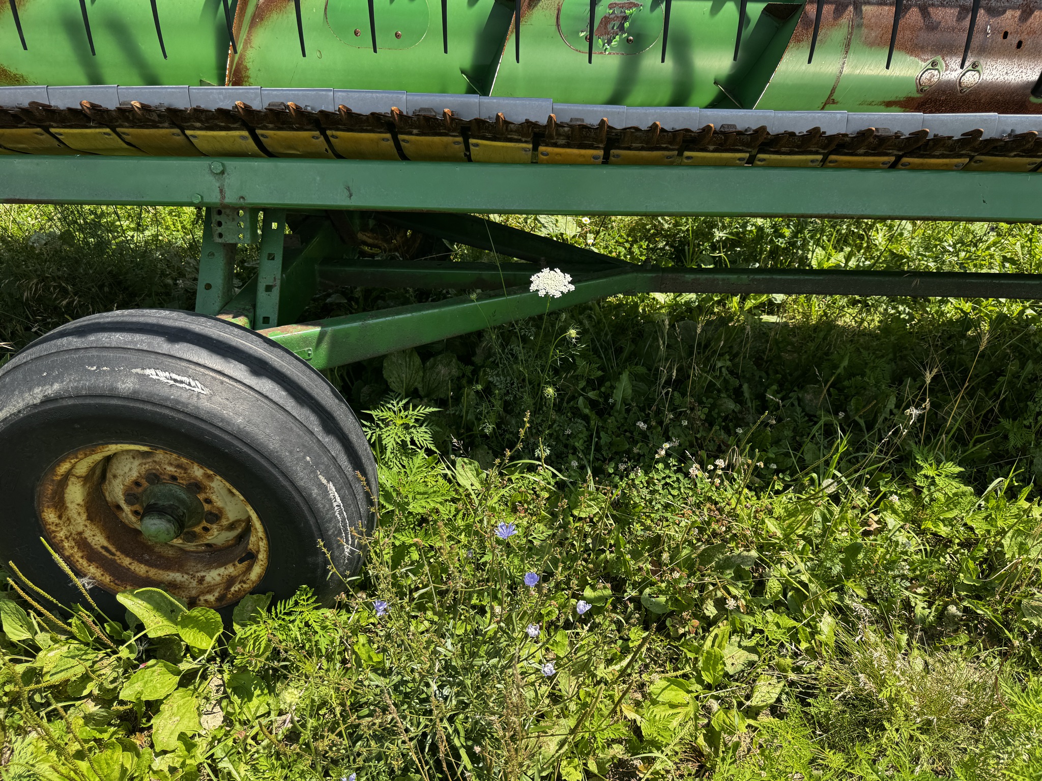 John Deere 25' Image 1