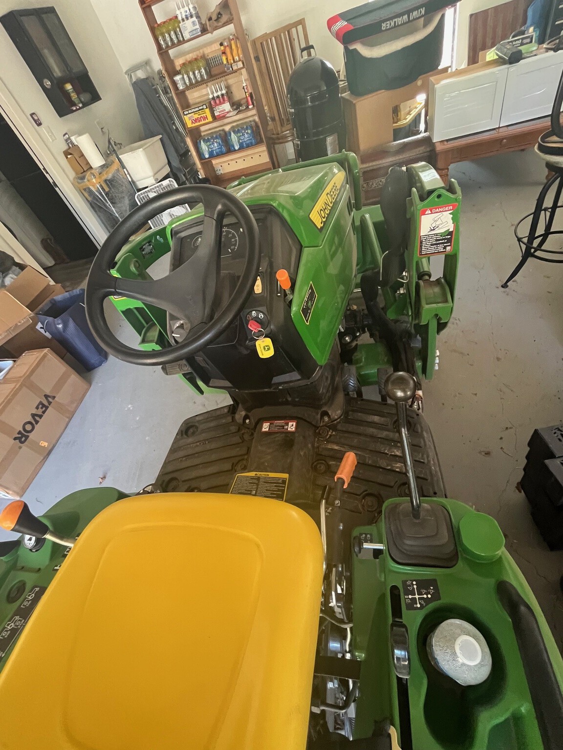 2024 John Deere 1023E Image 8
