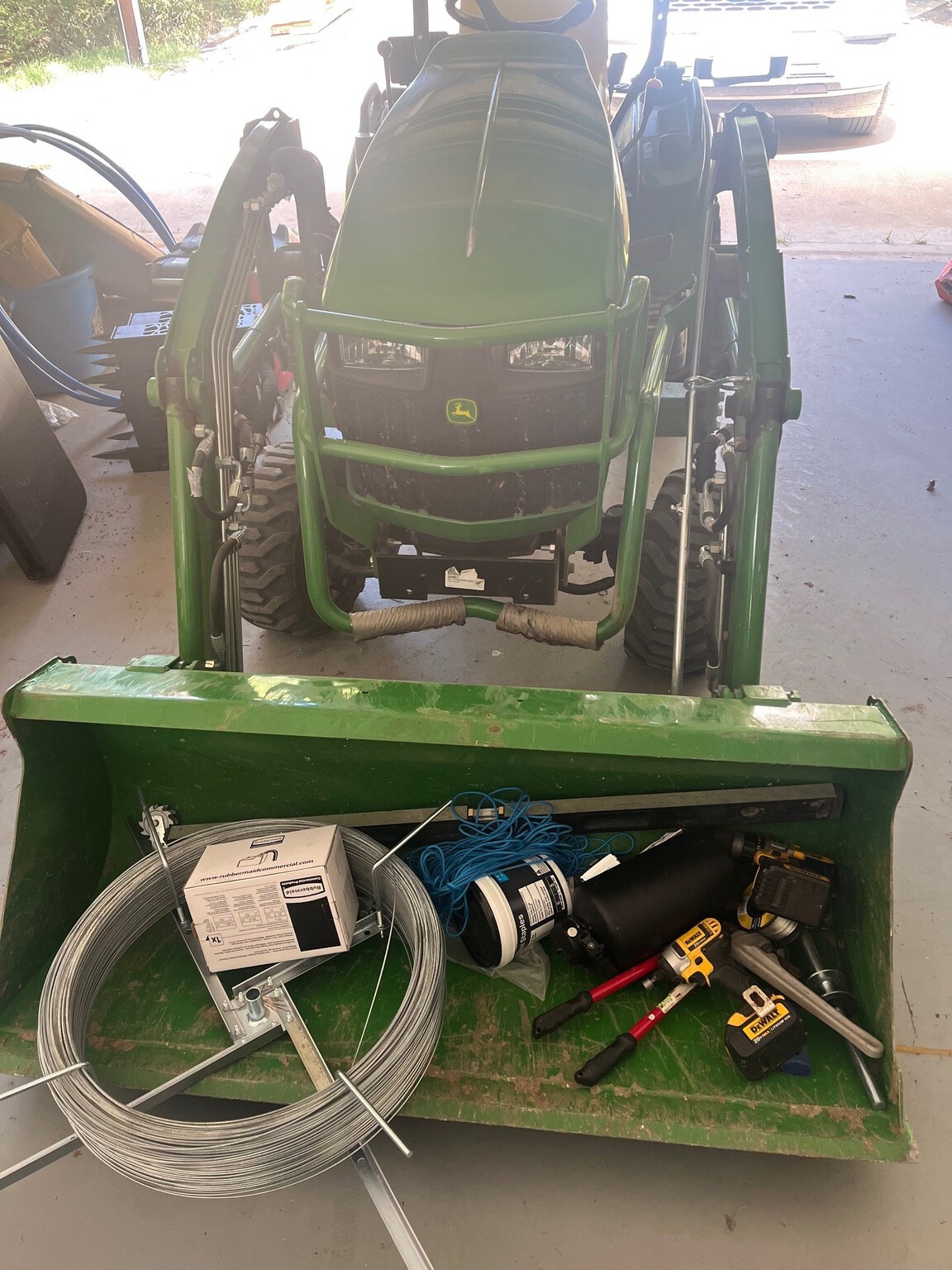 2024 John Deere 1023E Image 4