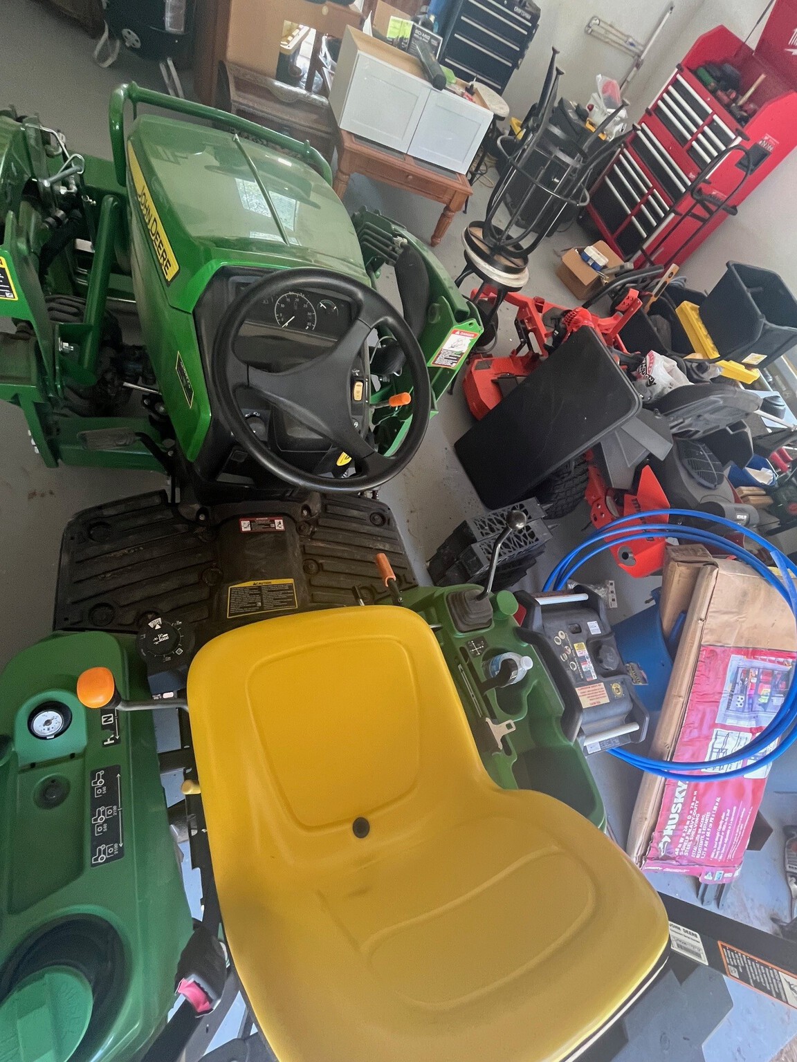 2024 John Deere 1023E Image 10