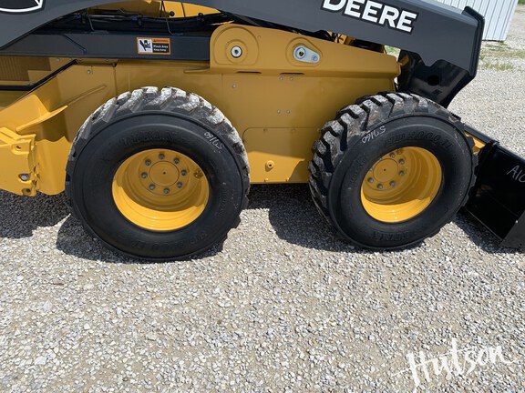 Photo of 2024 John Deere 334 P