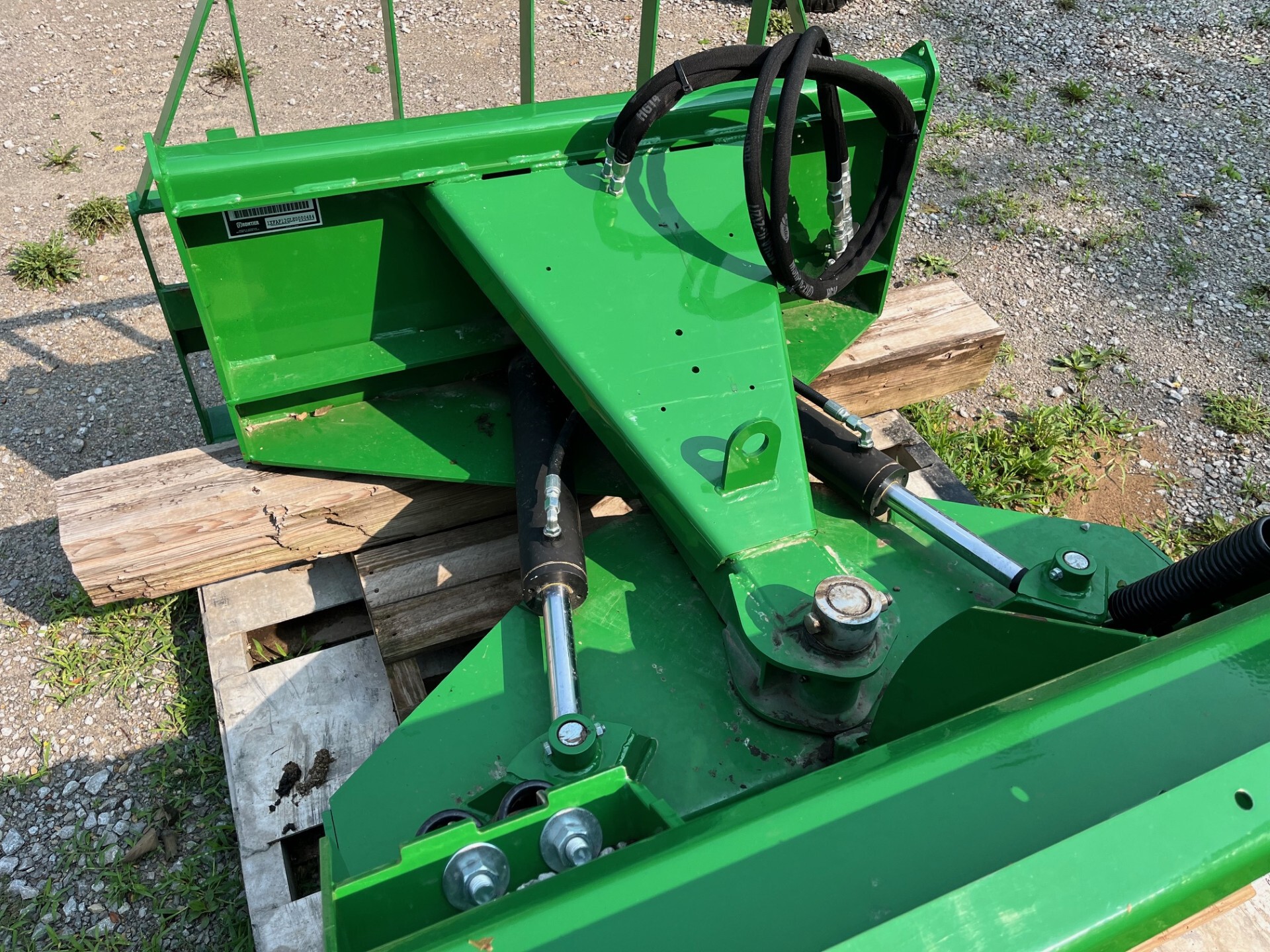 2020 Frontier AF12G Image 2