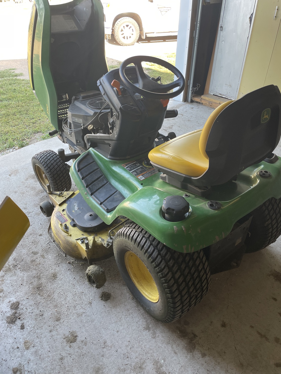 2015 John Deere X360 Image 7