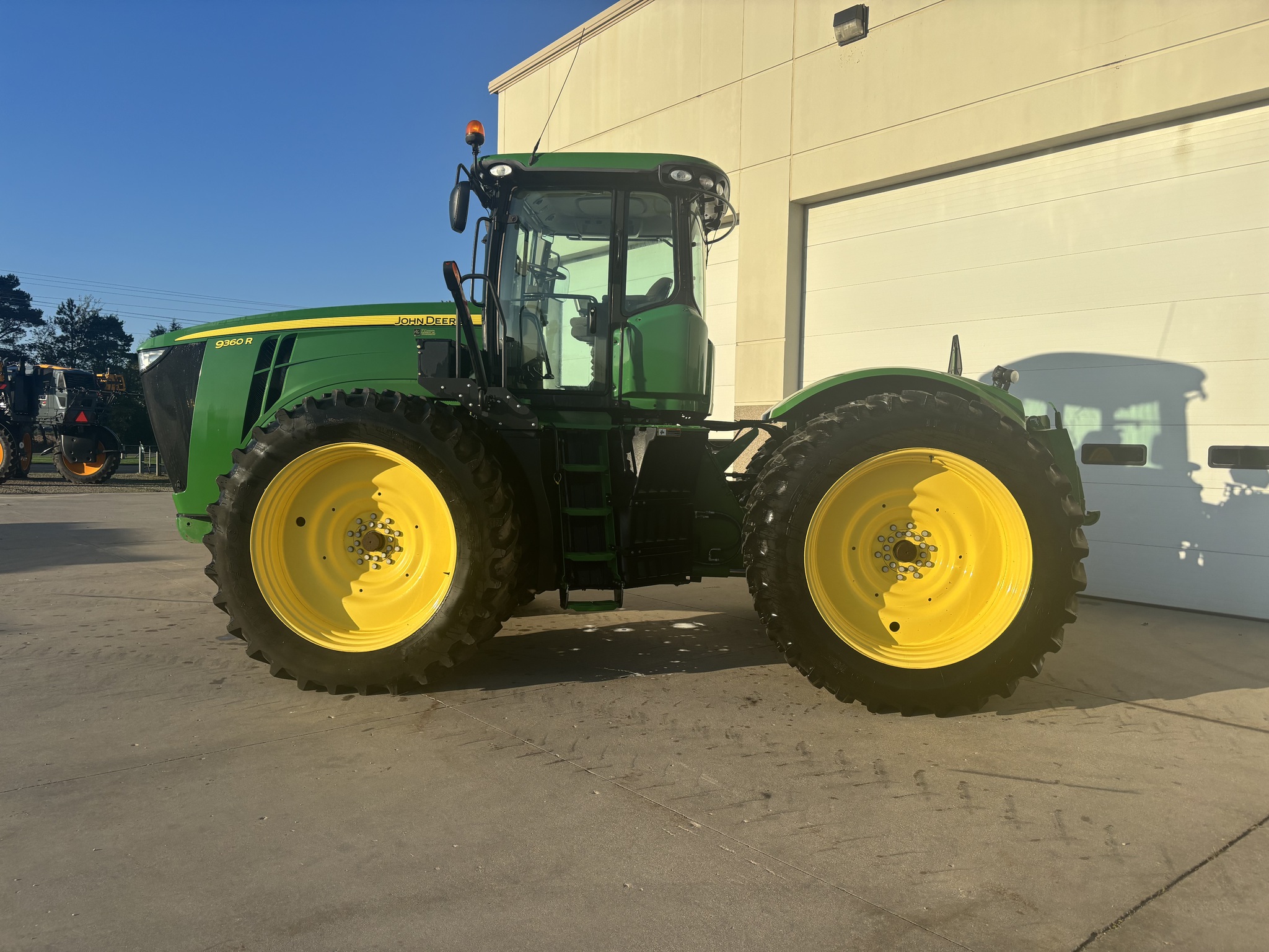 2014 John Deere 9360R Image 5