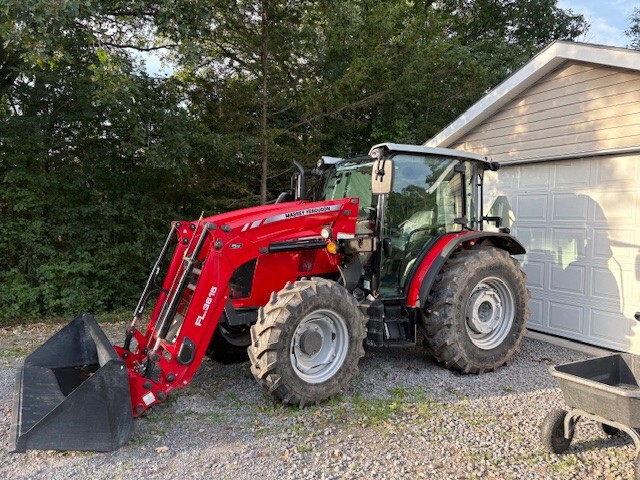 2022 Massey Ferguson 4707 Image 1