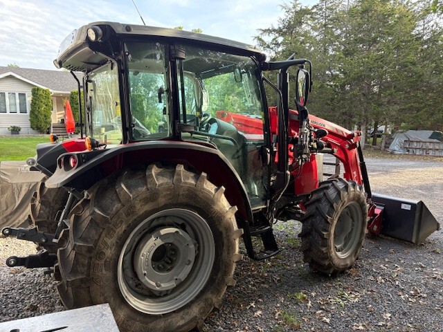 2022 Massey Ferguson 4707 Image 3