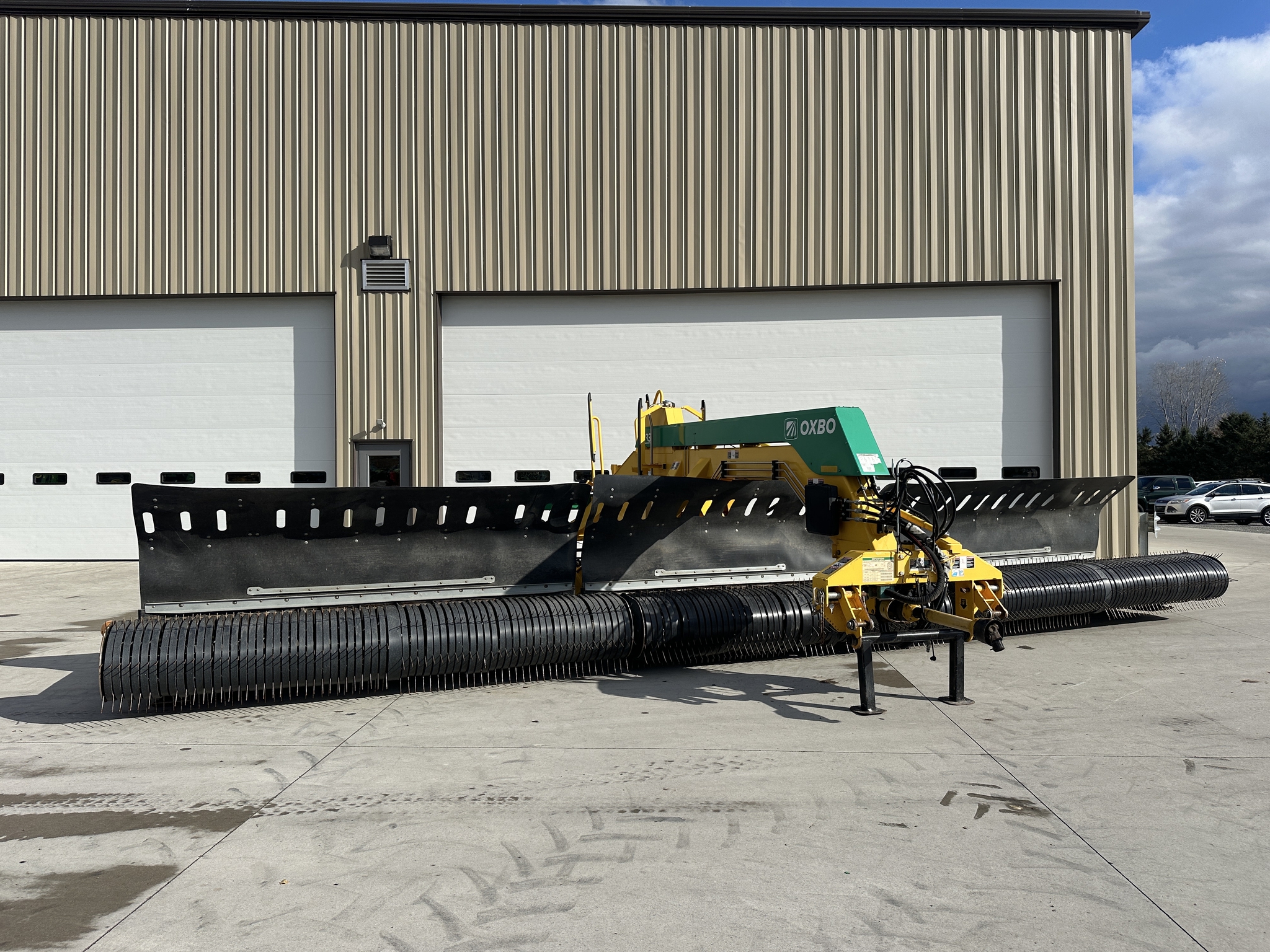 2020 Oxbo 2334 Image 1