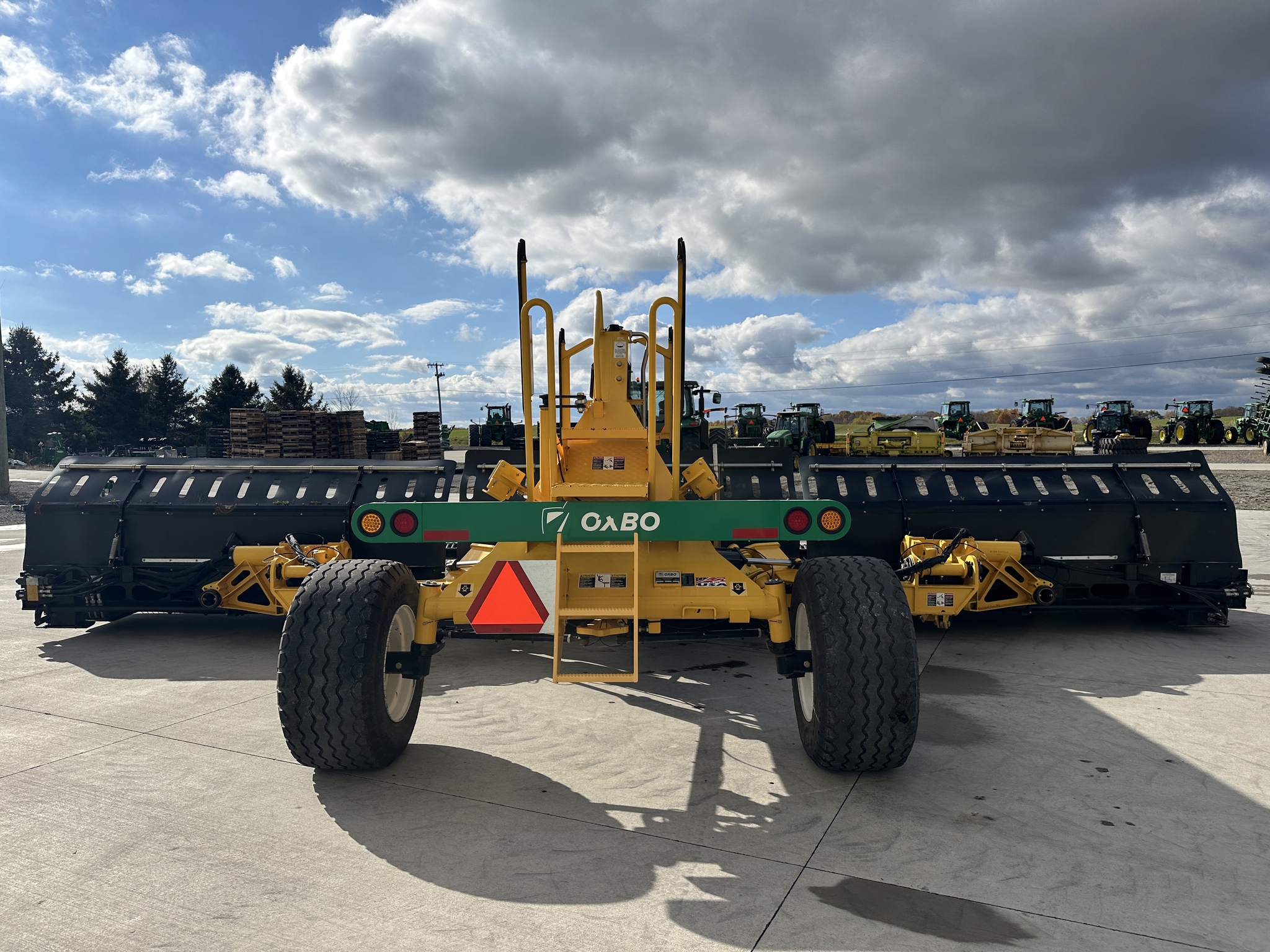 2020 Oxbo 2334 Image 4