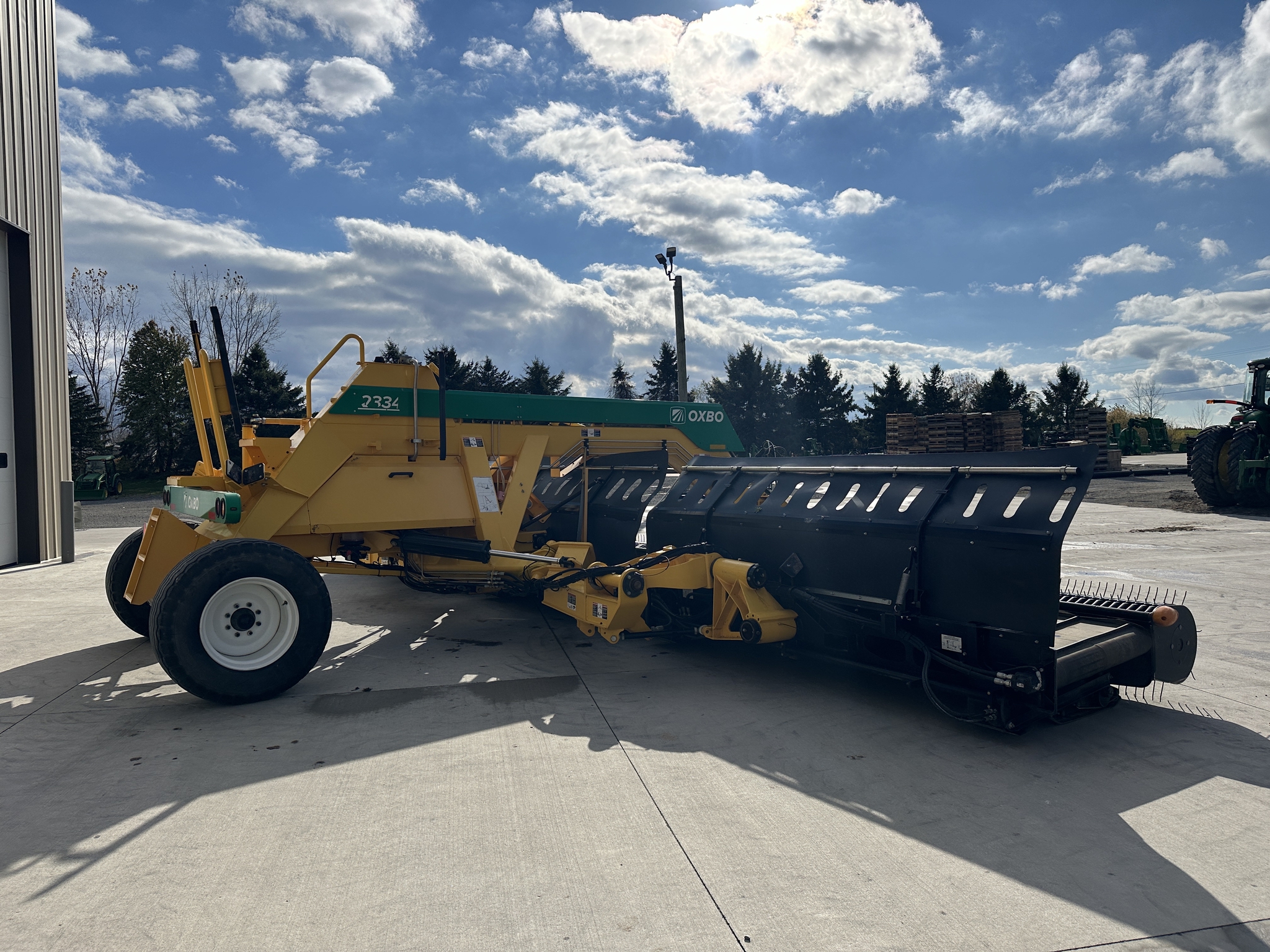 2020 Oxbo 2334 Image 3