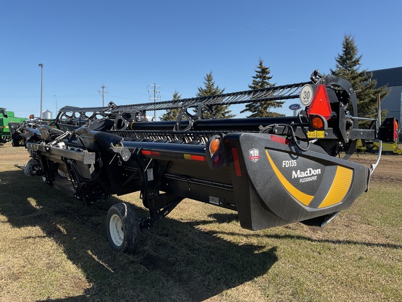 Used 2019 MacDon FD135 Combine Platforms at Horizon Ag & Turf in Westlock, AB - Photo5