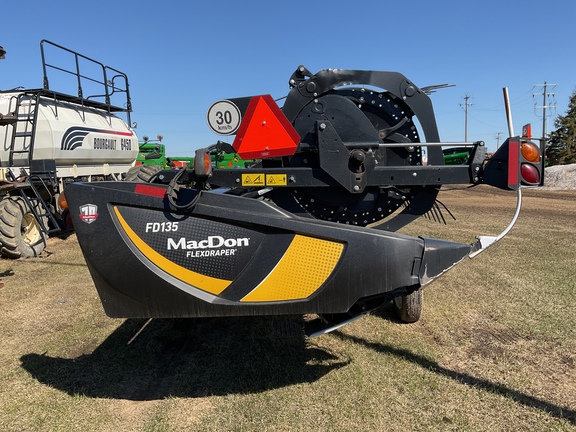 Used 2019 MacDon FD135 Combine Platforms at Horizon Ag & Turf in Westlock, AB - Photo6