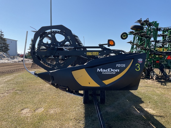 Used 2019 MacDon FD135 Combine Platforms at Horizon Ag & Turf in Westlock, AB - Photo7