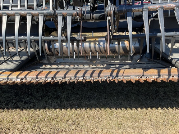 Used 2019 MacDon FD135 Combine Platforms at Horizon Ag & Turf in Westlock, AB - Photo10