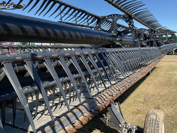 Used 2019 MacDon FD135 Combine Platforms at Horizon Ag & Turf in Westlock, AB - Photo12