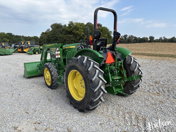Photo of 2022 John Deere 5075E