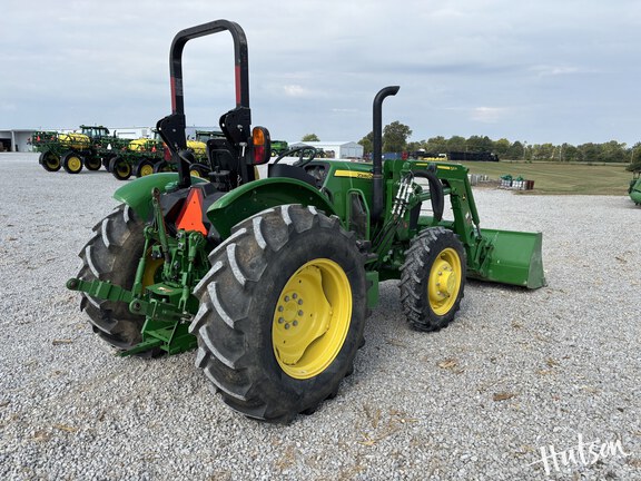 Photo of 2022 John Deere 5075E