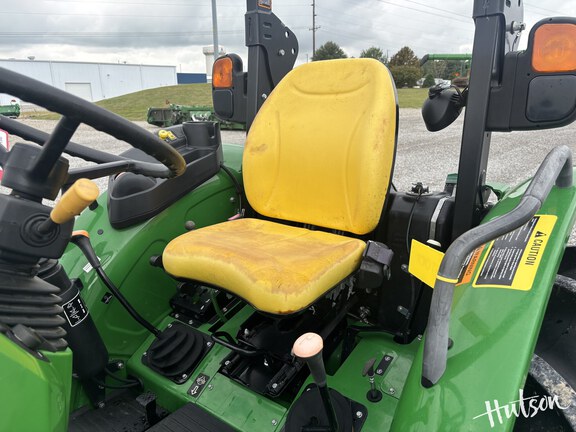 Photo of 2022 John Deere 5075E