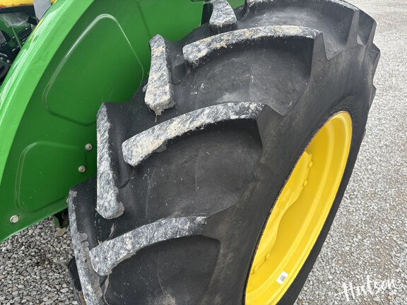 Photo of 2022 John Deere 5075E