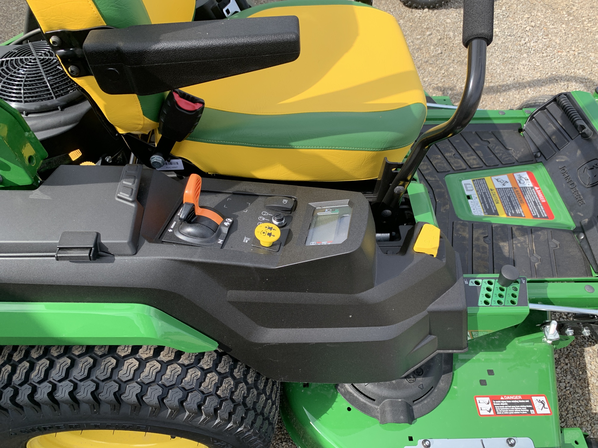2025 John Deere Z530R Image 3