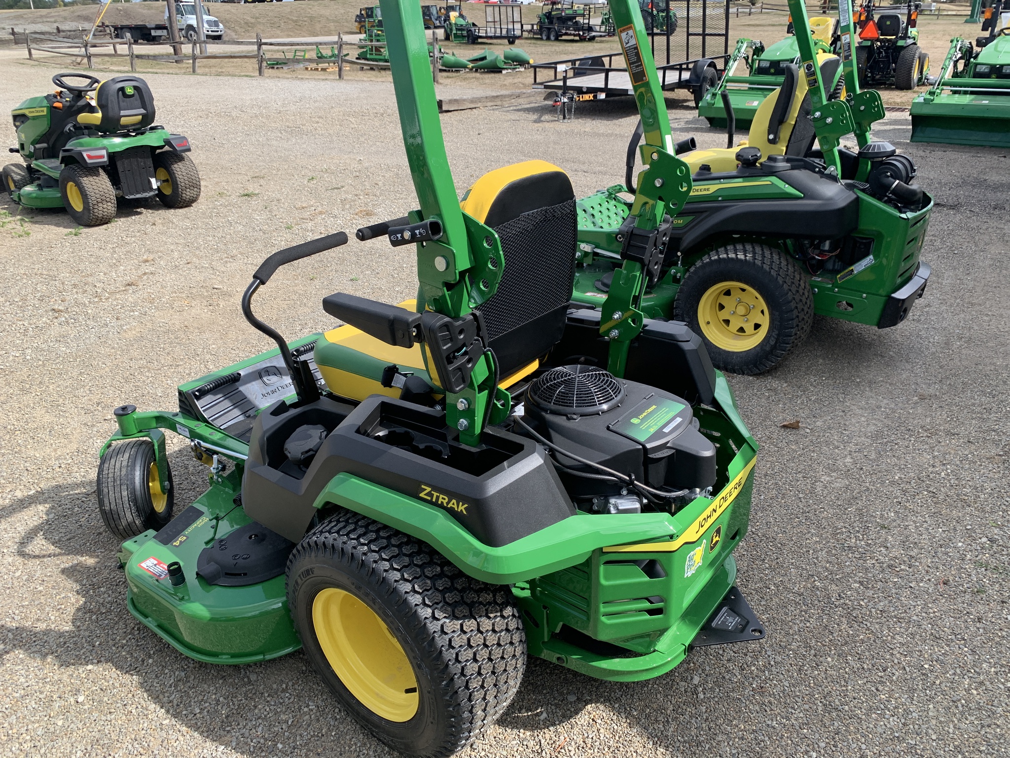 2025 John Deere Z530R Image 5