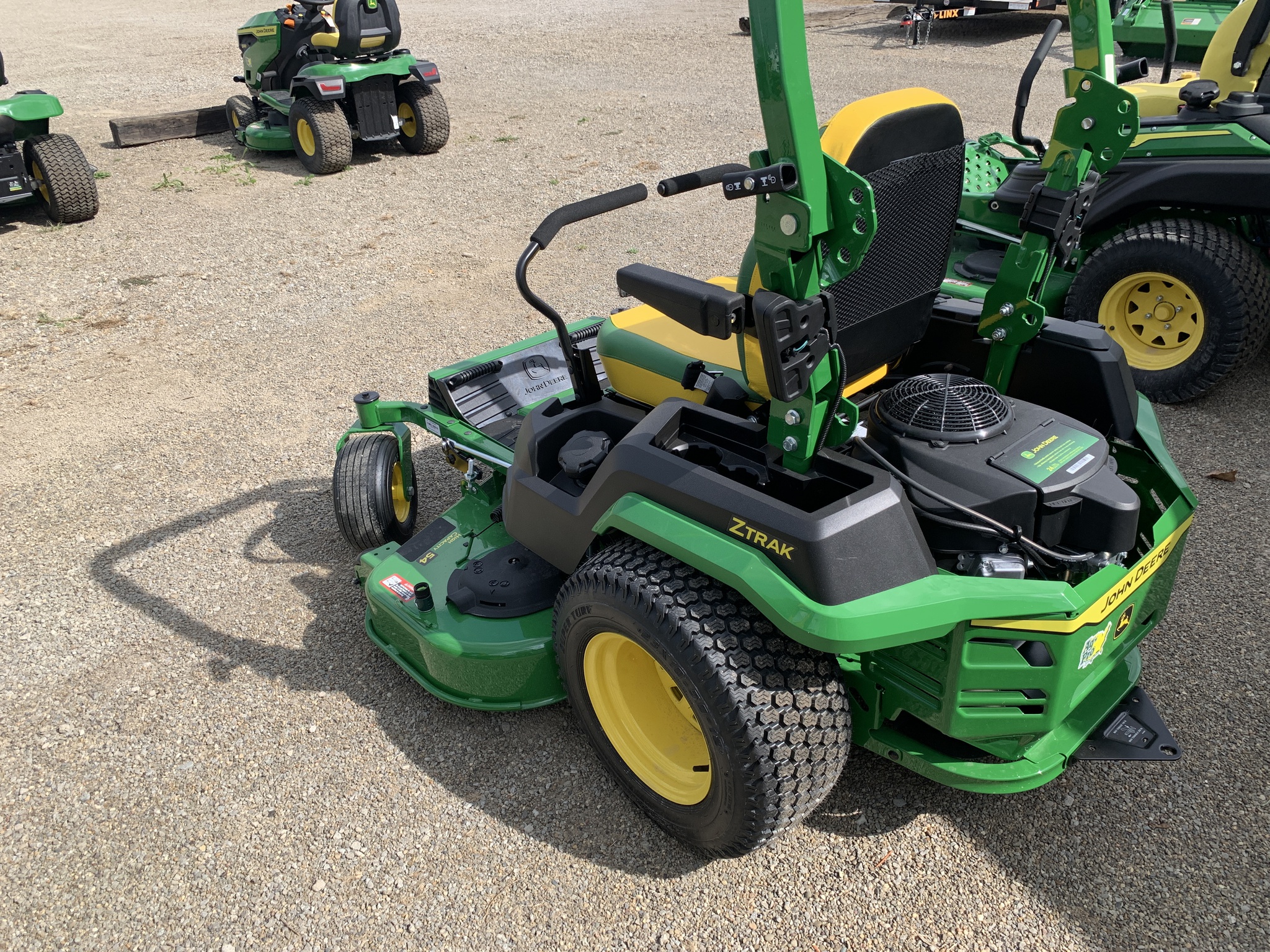 2025 John Deere Z530R Image 8