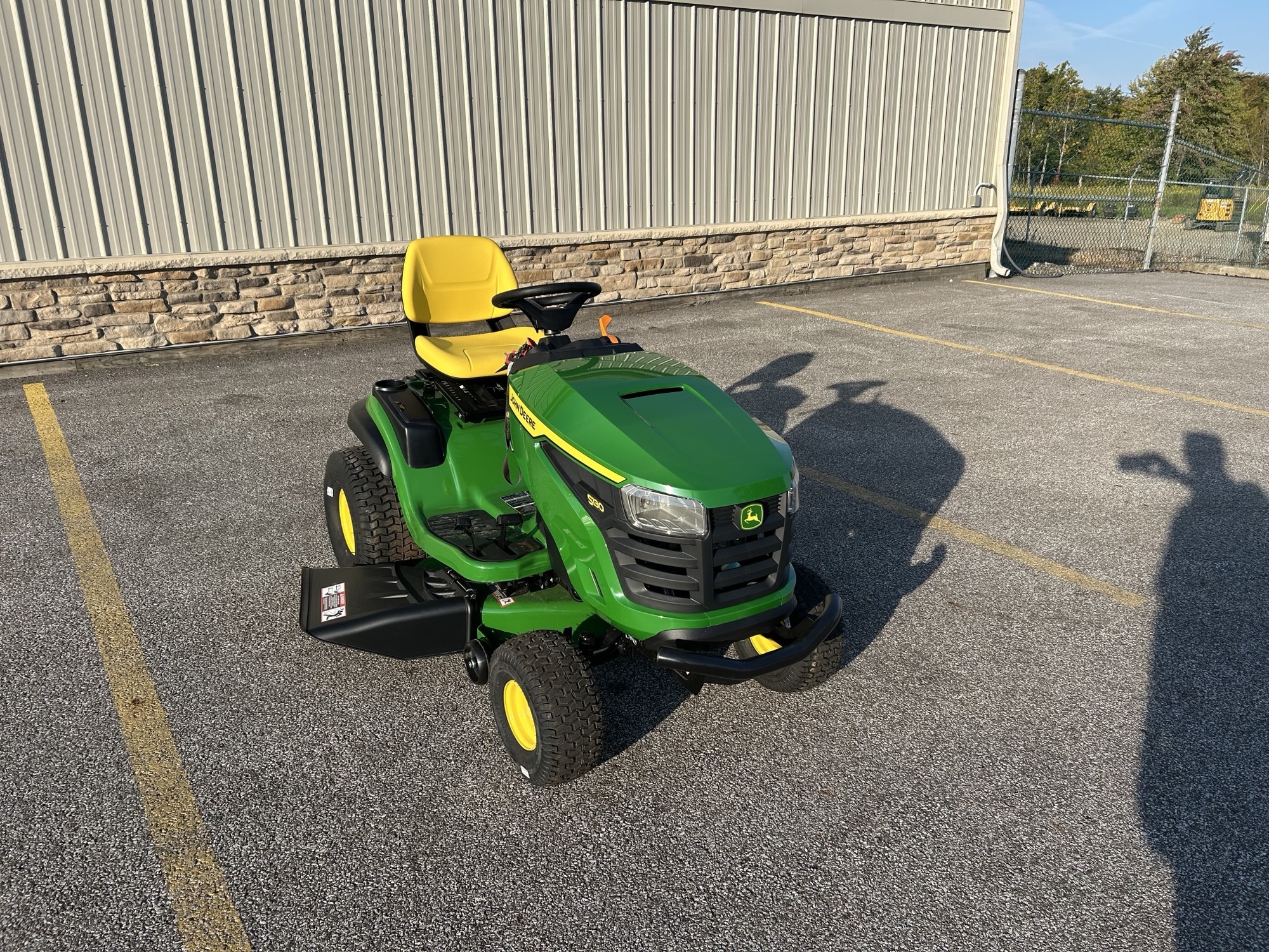 2025 John Deere S130 Image 3