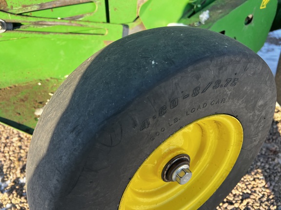 2020 John Deere 560M - Photo10