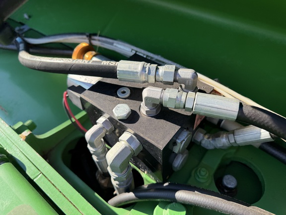 2020 John Deere 560M - Photo17