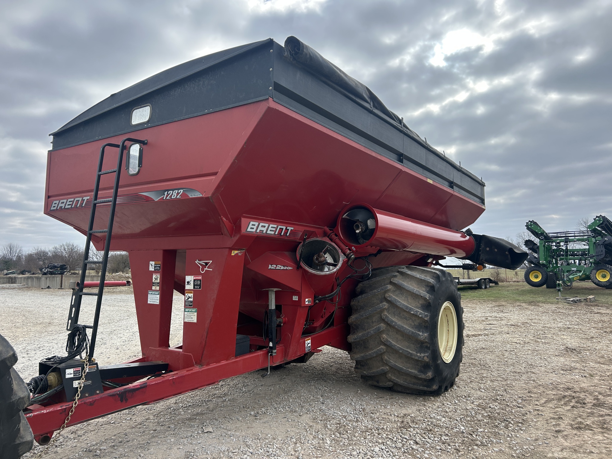  2012 Brent 1282 at Heritage Tractor in Clinton, MO