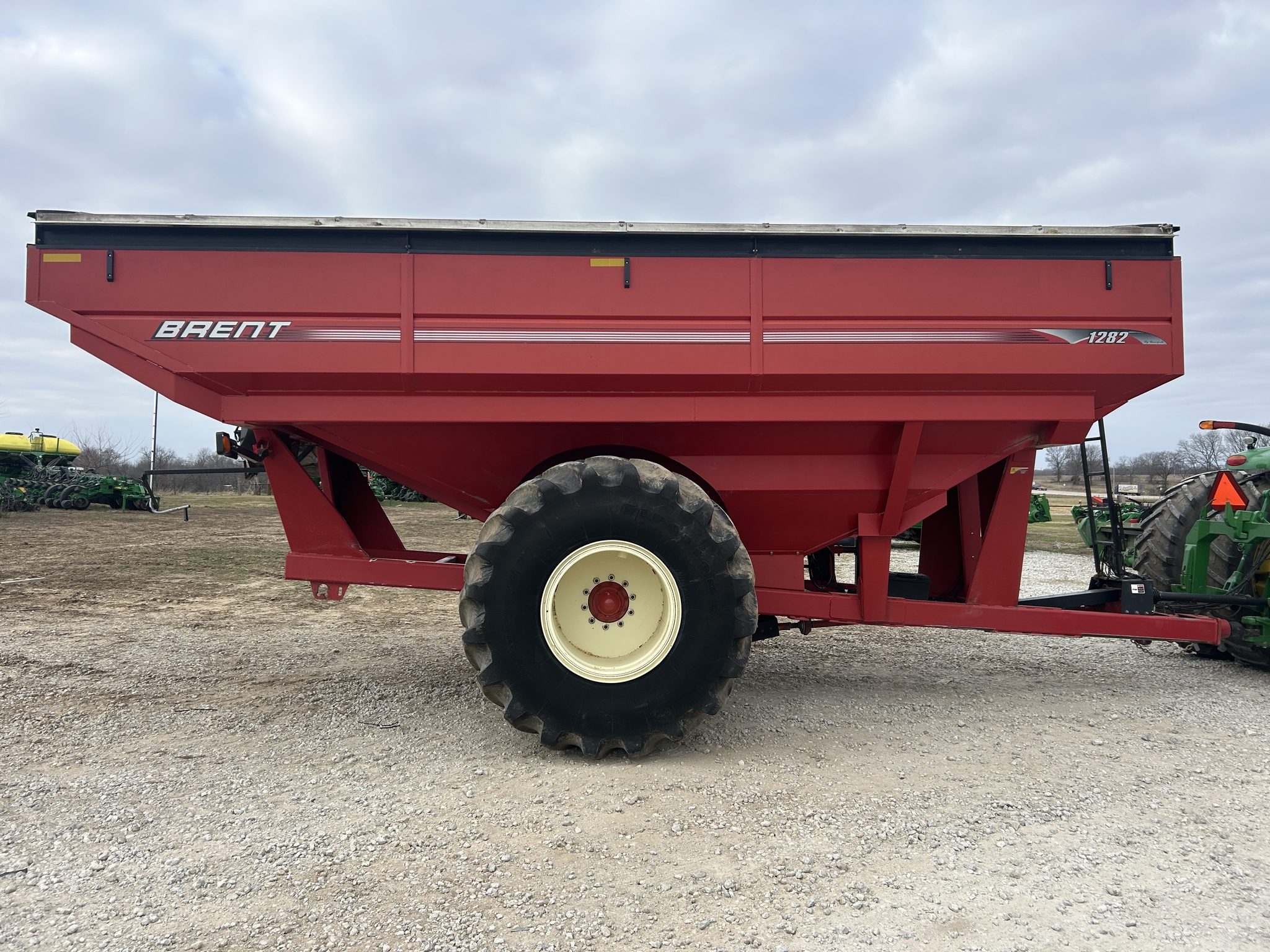  2012 Brent 1282 at Heritage Tractor in Clinton, MO