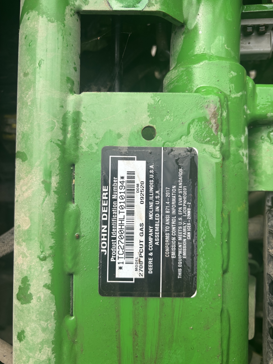 2020 John Deere 2700 Image 4