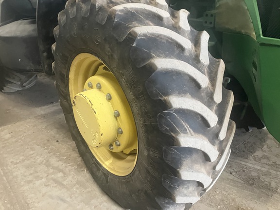 Photo of 2010 John Deere 8270R