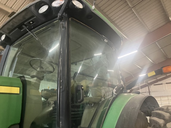 Photo of 2010 John Deere 8270R