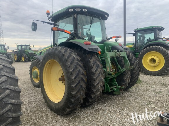 Photo of 2010 John Deere 8270R
