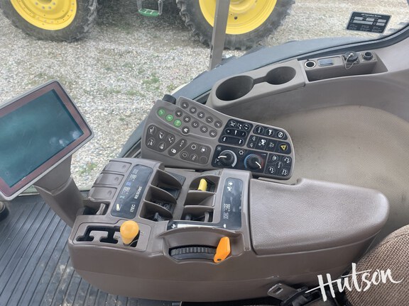 Photo of 2010 John Deere 8270R