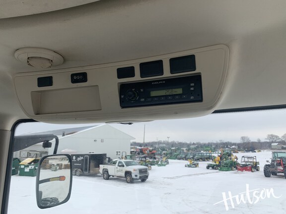 Photo of 2010 John Deere 8270R