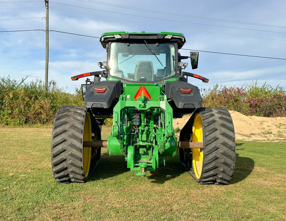 2021 John-Deere 8RT 310