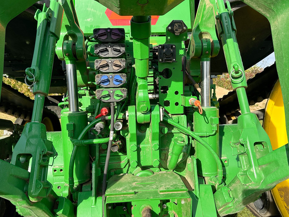 2021 John-Deere 8RT 310