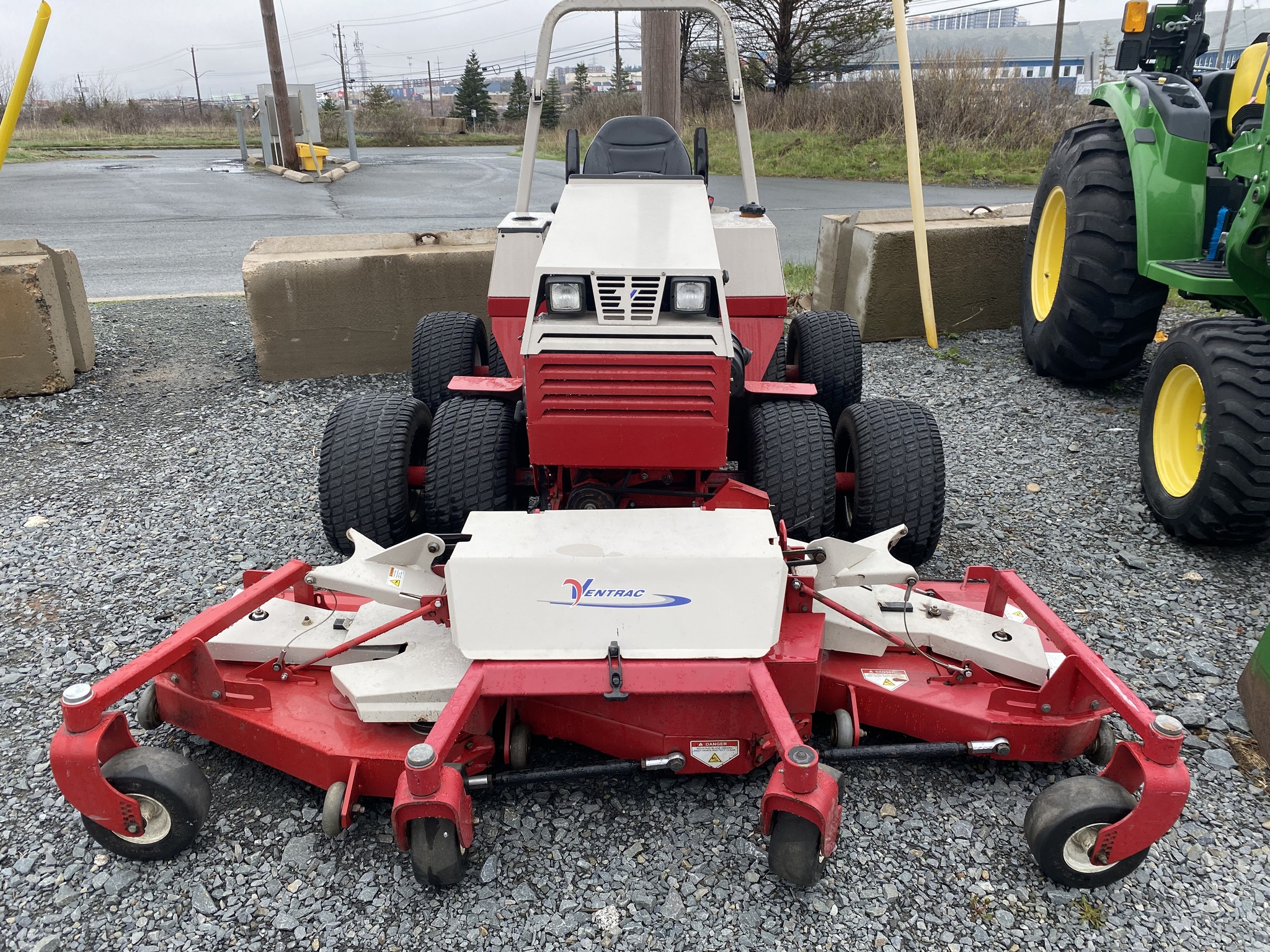 2014 Ventrac 4500Y Image 4