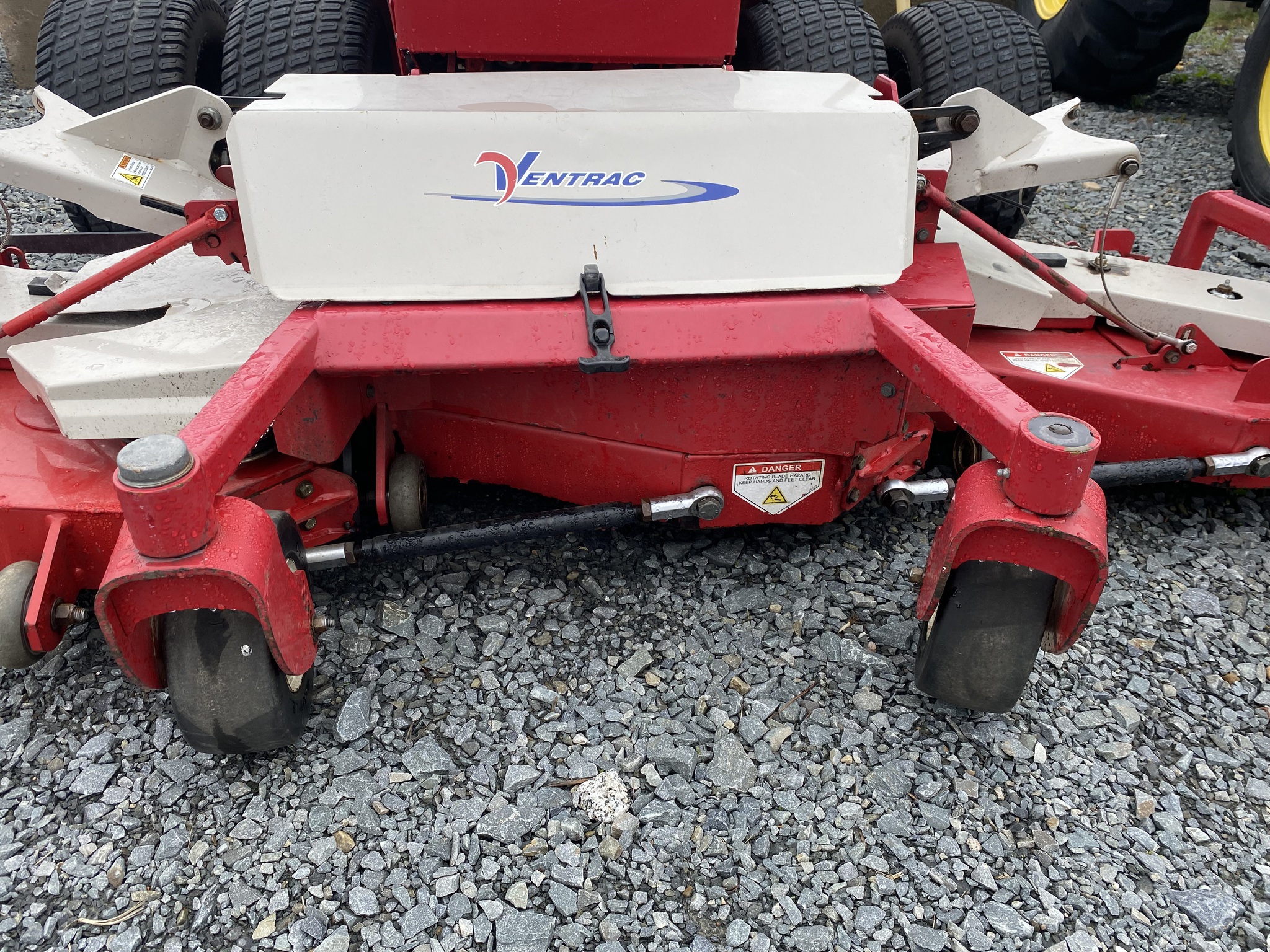 2014 Ventrac 4500Y Image 10