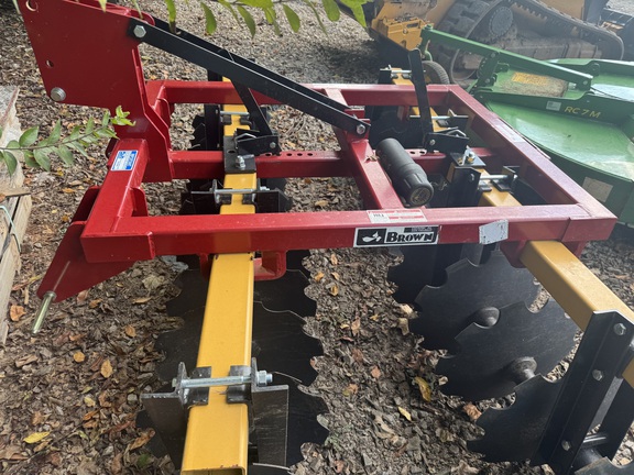 2024 Brown Bdh-750-2020