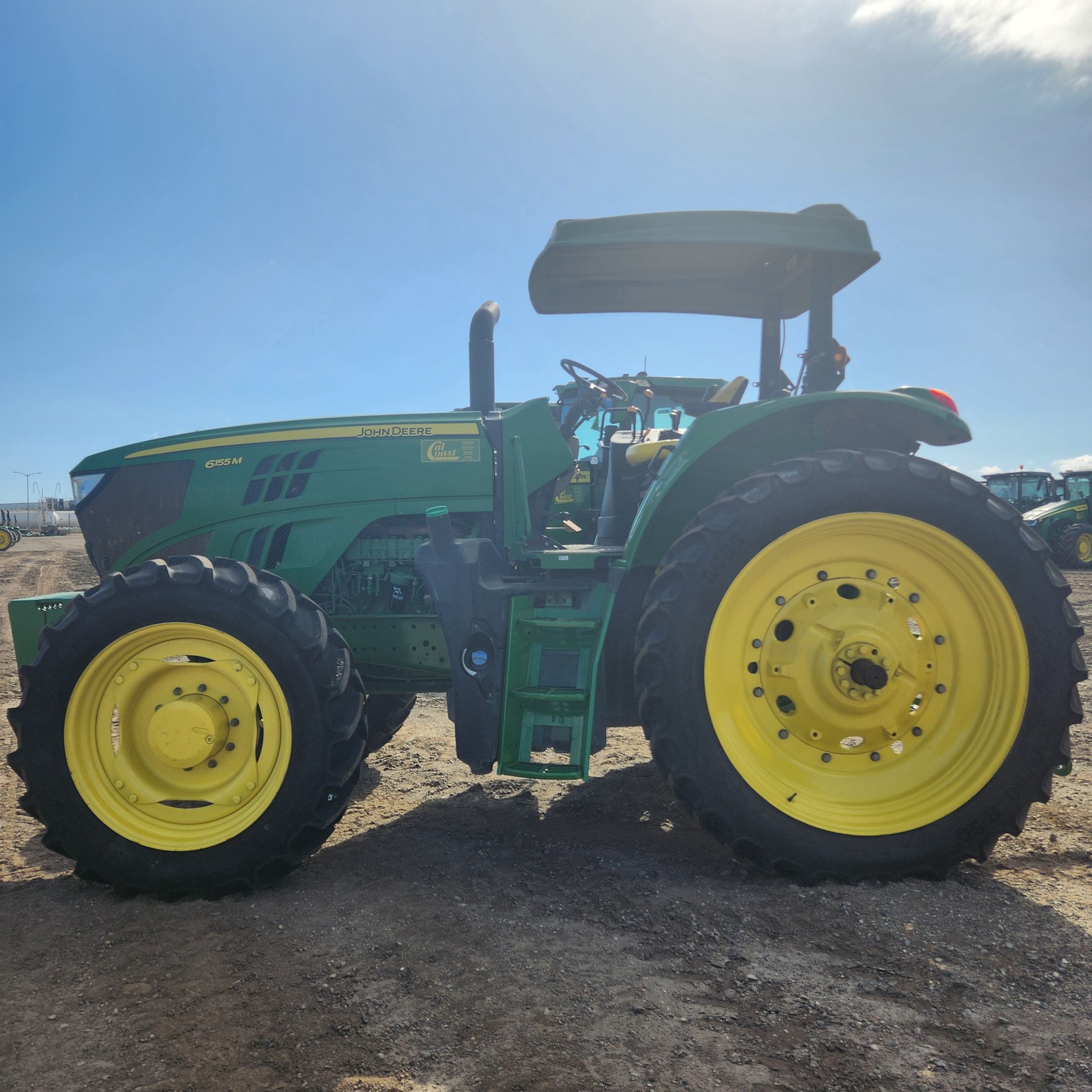 2016 John Deere 6155M Image 2