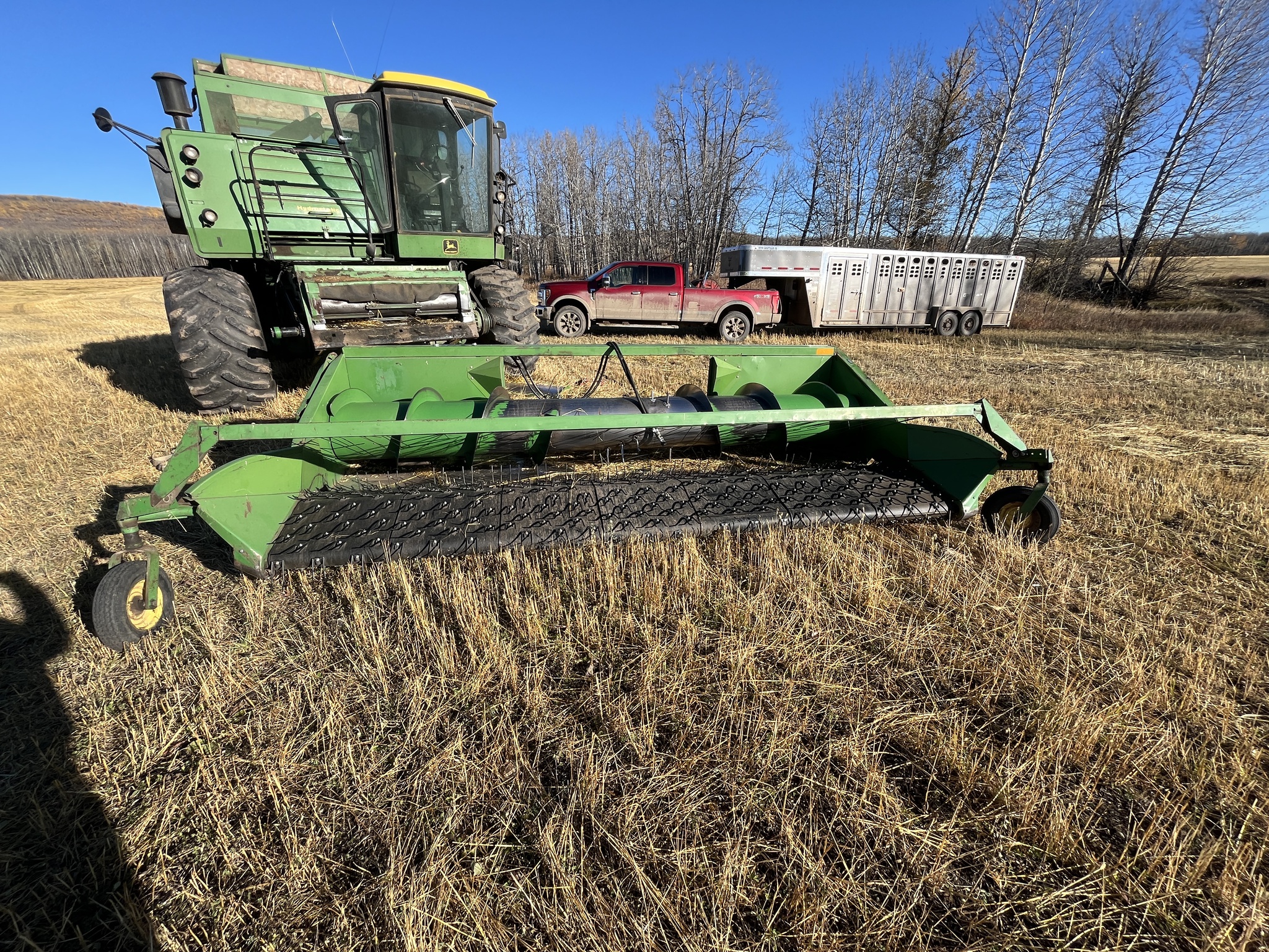 1981 John Deere 8820 Image 4