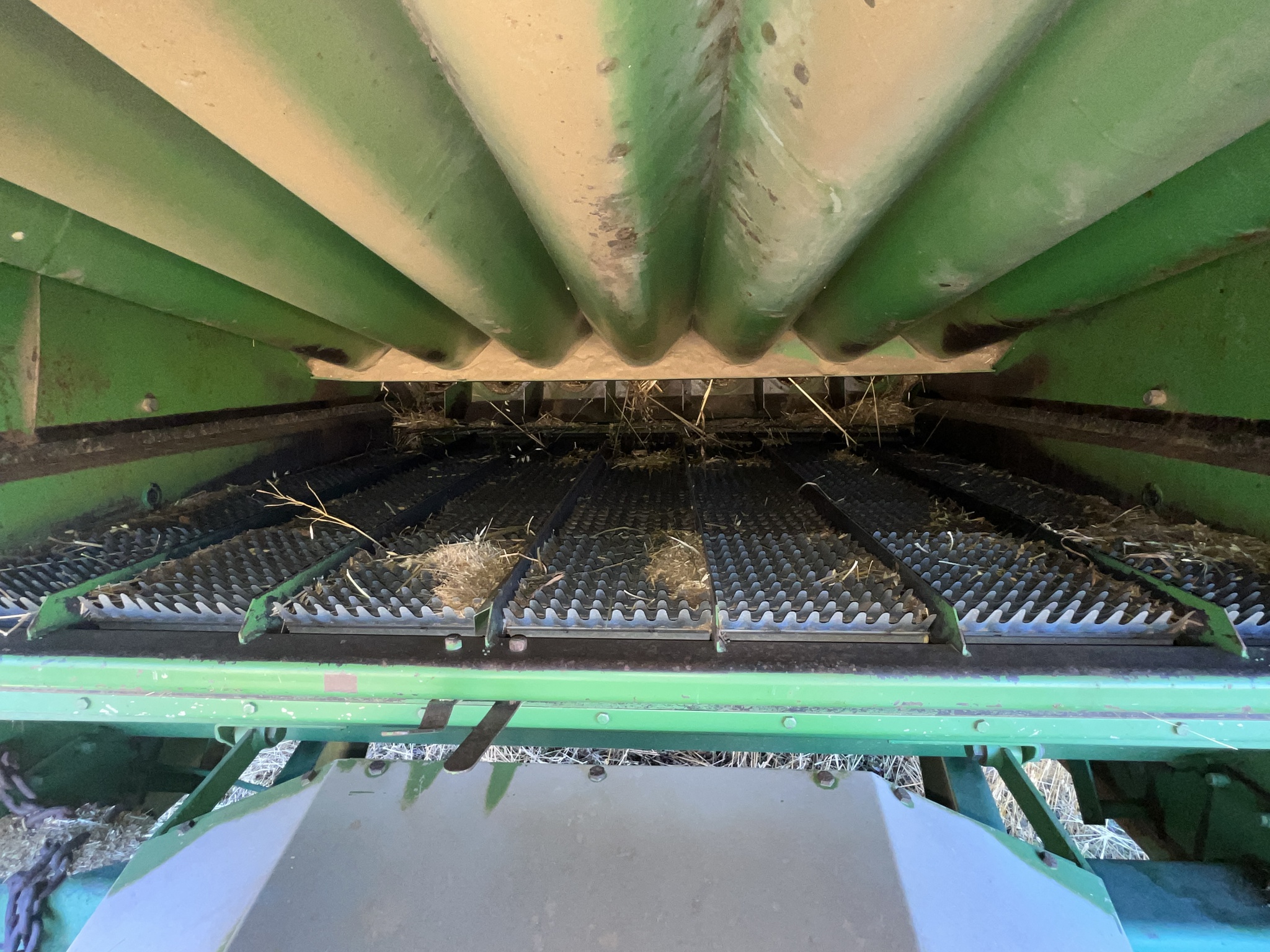 1981 John Deere 8820 Image 9