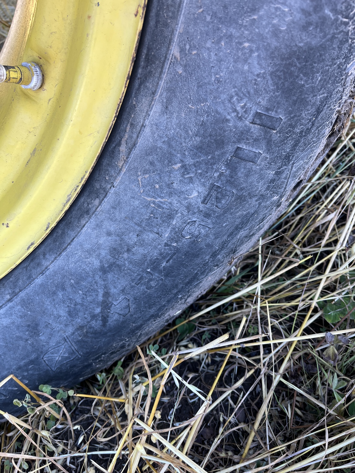 1981 John Deere 8820 Image 13