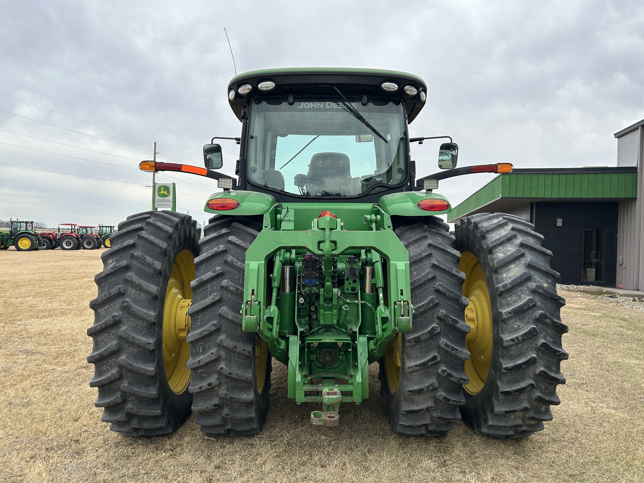  2010 John Deere 8320R at Heritage Tractor in Aledo, IL